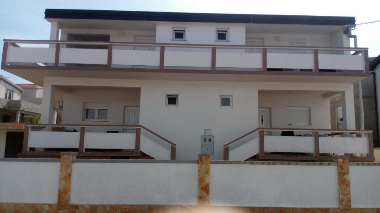 Apartmani Matovina Vir Exterior foto