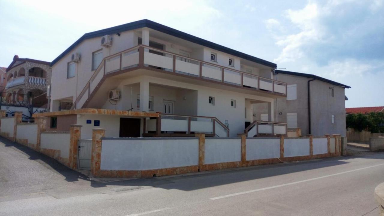 Apartmani Matovina Vir Exterior foto