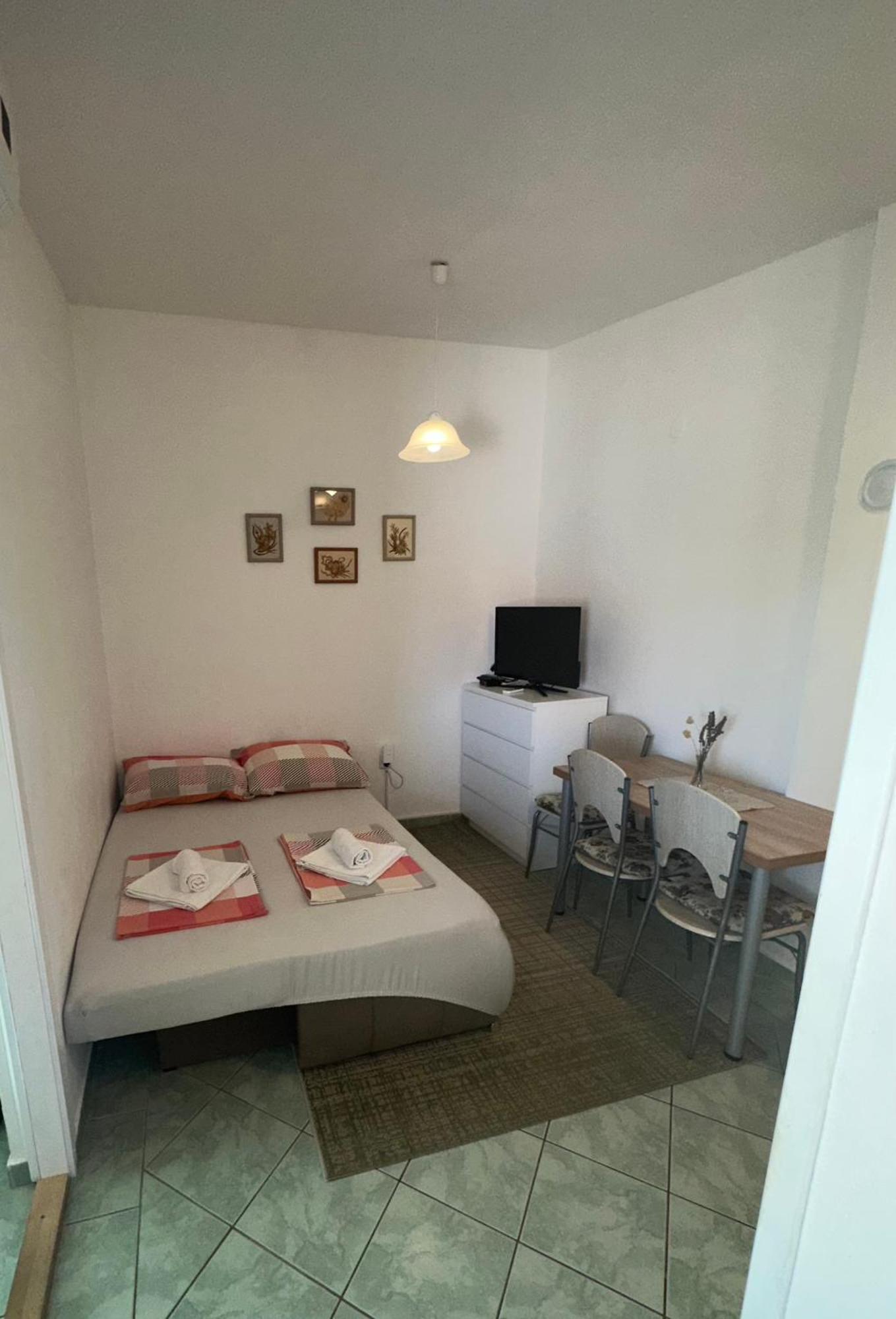 Apartmani Matovina Vir Exterior foto